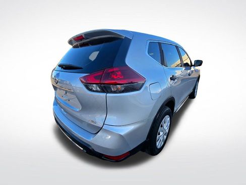 Used 2019 Nissan Rogue S image 8