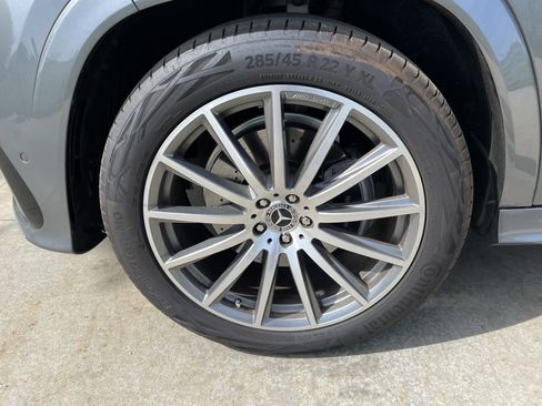 Used 2025 Mercedes-Benz GLS 450 4MATIC image 13