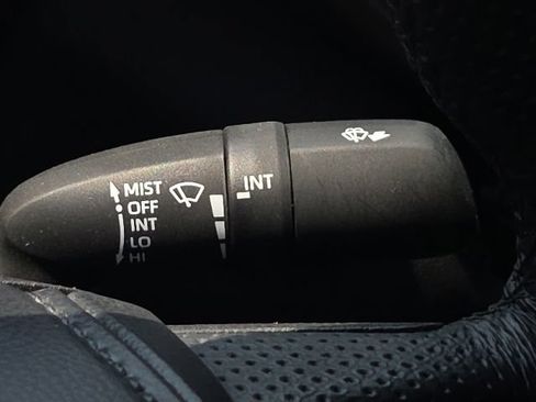 Used 2024 Toyota Tundra Limited AWD/4WD image 37