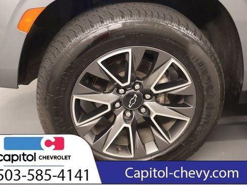 Used 2021 Chevrolet Suburban Z71 w/ Rear Media and Nav Package AWD/4WD image 8