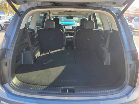 Certified 2023 Kia Telluride EX w/ EX Captain's Chair Package image 14