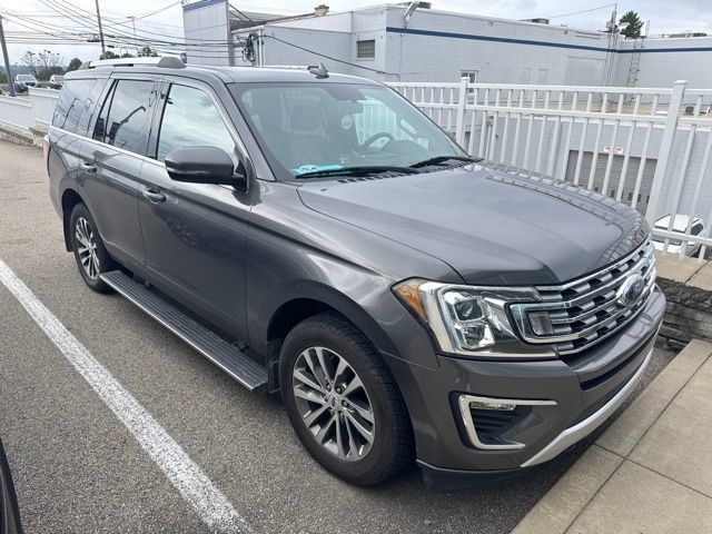 Used 2018 Ford Expedition Limited AWD/4WD image 2
