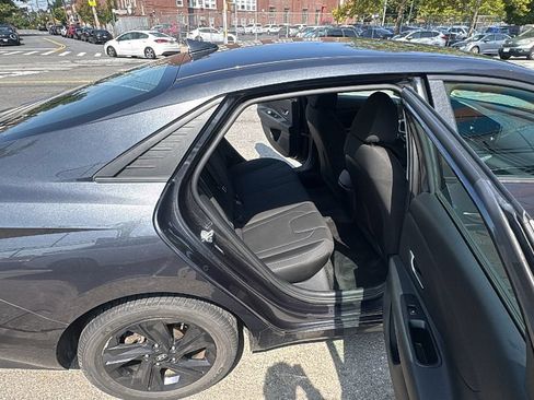 Used 2021 Hyundai Elantra SEL w/ Convenience Package FWD image 26