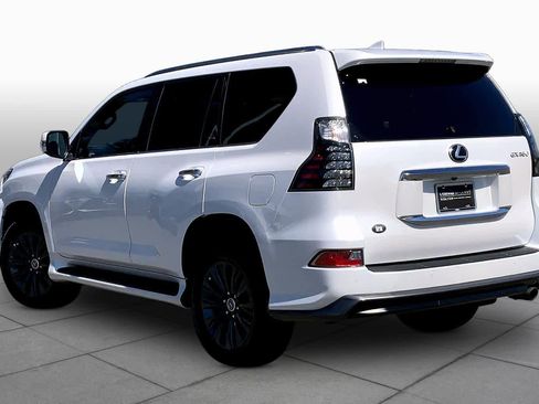 Used 2023 Lexus GX 460 Premium w/ Accessory Package AWD/4WD image 12