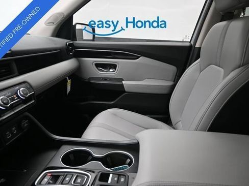 Used 2025 Honda Pilot Touring image 13