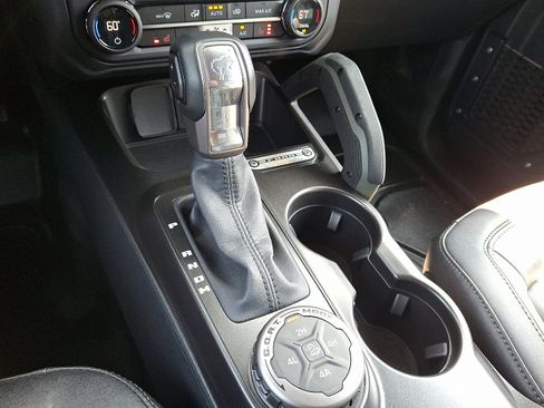 Used 2024 Ford Bronco Everglades image 14