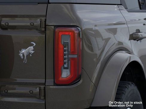 New 2026 Ford Bronco Outer Banks image 16