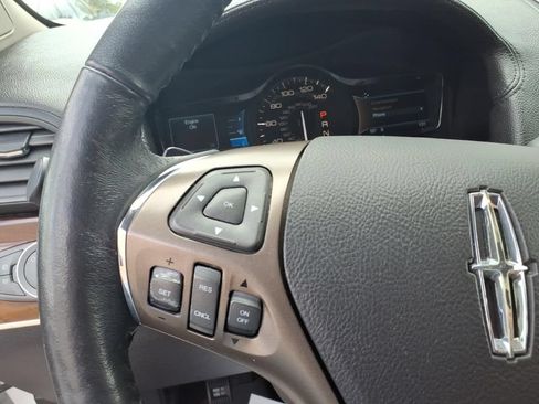 Used 2015 Lincoln MKX AWD w/ Equipment Group 102A image 15