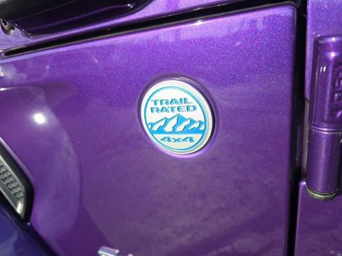 Used 2023 Jeep Wrangler Unlimited Sahara w/ Cold Weather Group image 59