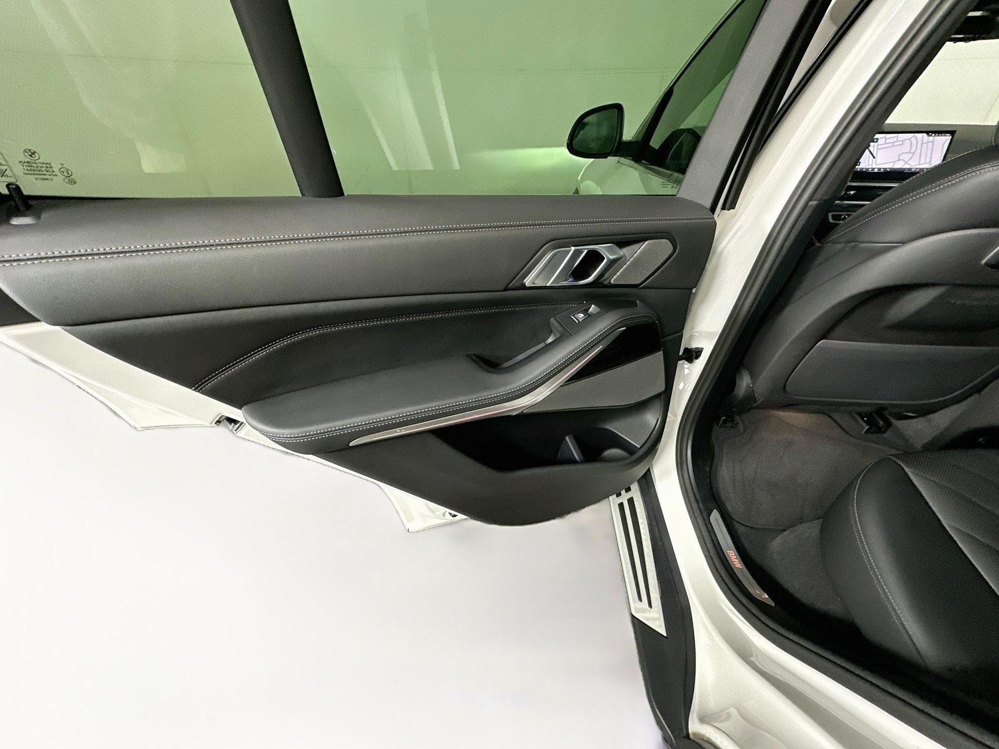 Used 2026 BMW X5 sDrive40i RWD image 34