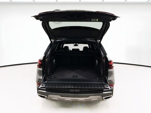 New 2026 BMW X5 xDrive40i w/ Executive Package image 14