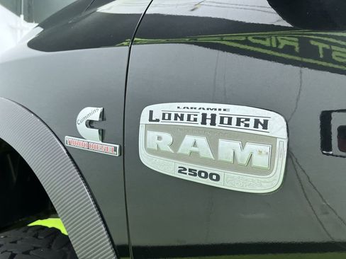 Used 2018 RAM 2500 Longhorn w/ Convenience Group AWD/4WD image 15
