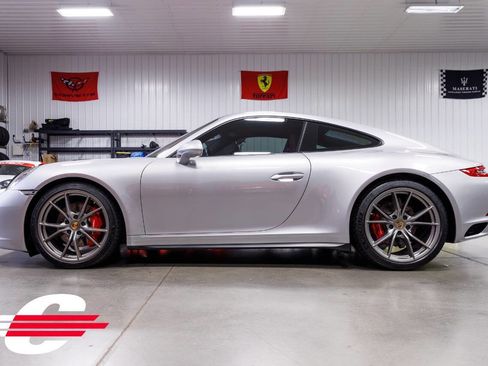 Used 2017 Porsche 911 Carrera 4S image 6