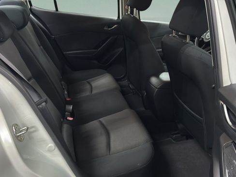 Used 2017 MAZDA MAZDA3 Sport FWD image 20