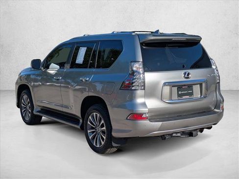 Used 2023 Lexus GX 460 Luxury w/ Accessory Package AWD/4WD image 8
