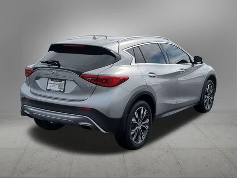 Used 2018 INFINITI QX30 AWD image 6