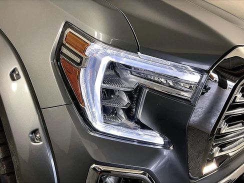 Certified 2021 GMC Sierra 1500 SLT image 26