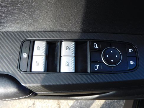 Used 2022 Mitsubishi Outlander ES image 13