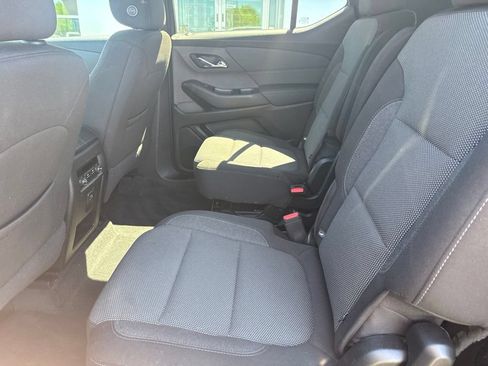 Used 2023 Chevrolet Traverse LT w/ Rear Camera Mirror Package AWD/4WD image 31