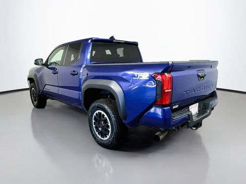 Used 2024 Toyota Tacoma TRD Off-Road AWD/4WD image 4