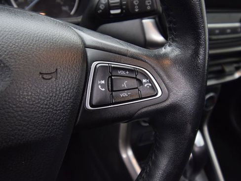Used 2018 Ford EcoSport SE image 31