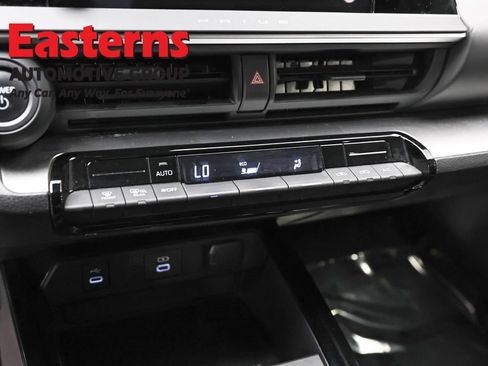 Used 2023 Toyota Prius LE FWD image 18