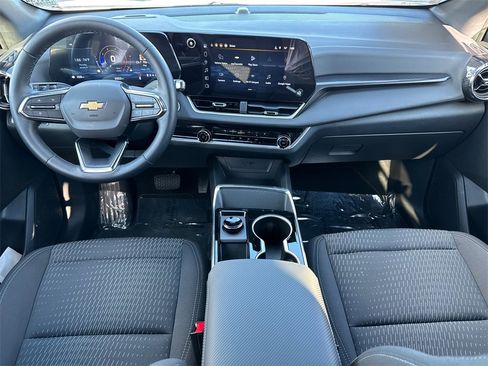 Used 2026 Chevrolet Equinox LT image 20