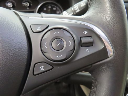 Used 2019 Buick Enclave Essence image 50