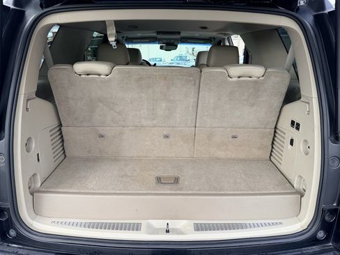 Used 2015 Cadillac Escalade Premium image 15