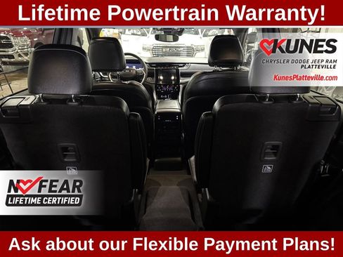 Used 2023 Jeep Grand Cherokee L Laredo image 16