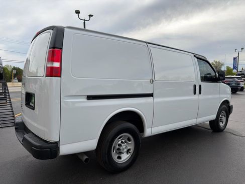 Used 2022 Chevrolet Express 2500 w/ Safety Package RWD image 3