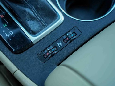 Used 2019 Toyota Highlander Limited image 42