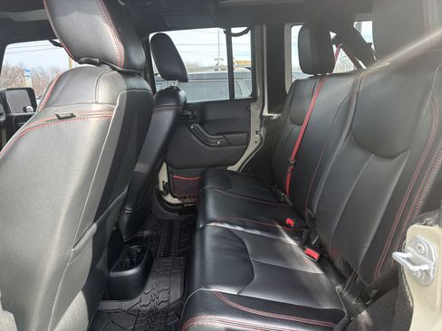 Certified 2017 Jeep Wrangler Unlimited Rubicon image 10