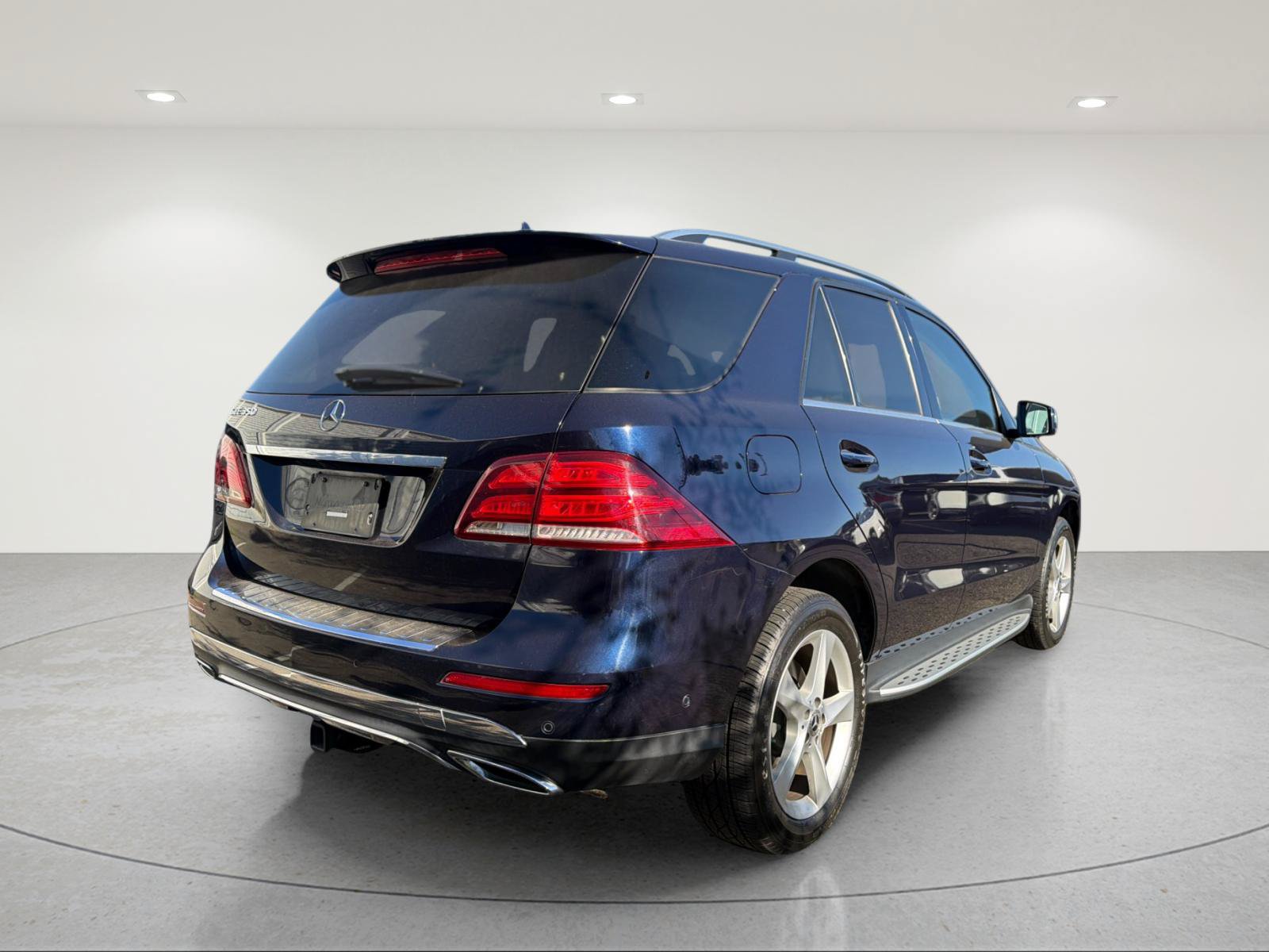Used 2017 Mercedes-Benz GLE 350 image 4
