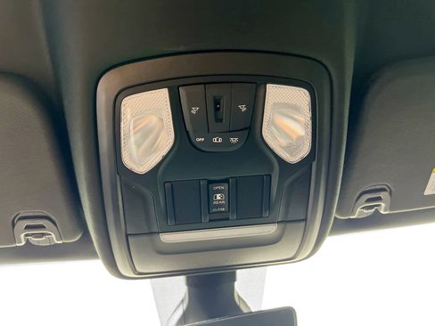Used 2021 RAM 1500 Big Horn RWD image 22