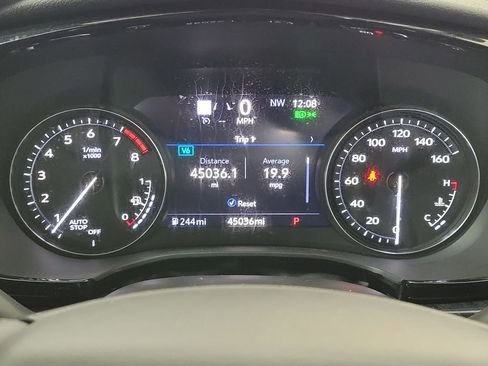 Used 2023 Cadillac XT6 Premium Luxury w/ Technology Package FWD image 17