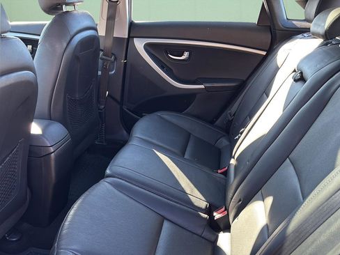 Used 2014 Hyundai Elantra GT w/ Option Group 03 image 21