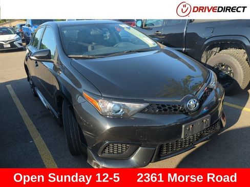 Used 2018 Toyota Corolla iM w/ Carpet Mat Package (TMS) FWD image 1