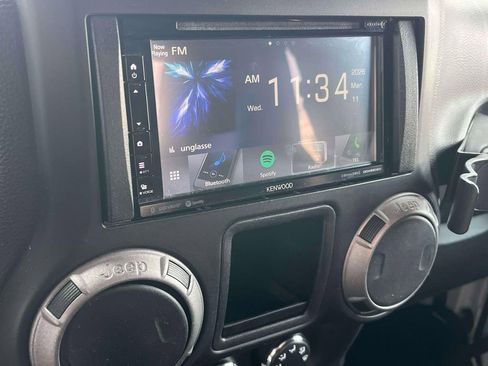 Used 2013 Jeep Wrangler Sport image 23