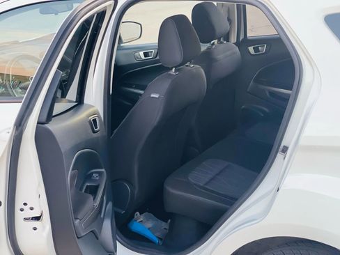 Used 2019 Ford EcoSport SE w/ SE Convenience Package image 11