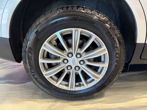 Used 2019 Cadillac XT5 Luxury AWD/4WD image 28