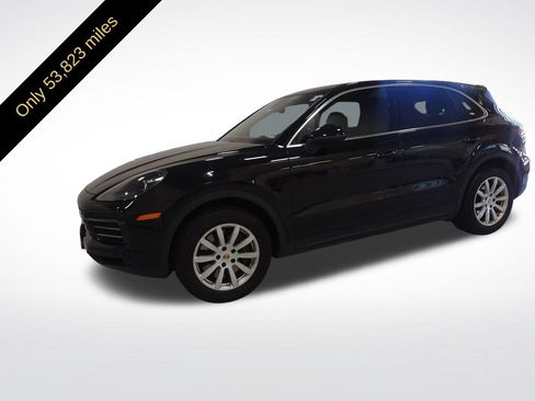 Used 2021 Porsche Cayenne AWD/4WD image 2