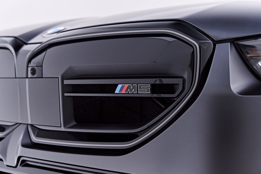 Used 2026 BMW M5 Touring AWD/4WD image 21