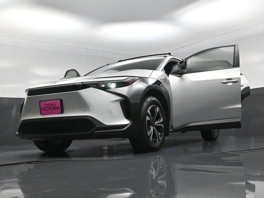 Used 2024 Toyota bZ4X FWD w/ Weather Package image 27