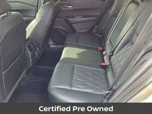 Used 2024 Nissan Rogue Platinum w/ Platinum Premium Package FWD image 10