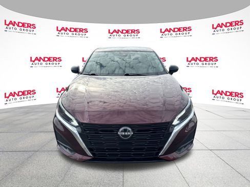 Used 2024 Nissan Altima 2.5 SV image 8