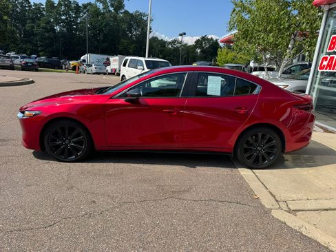 Used 2024 MAZDA MAZDA3 s FWD image 4
