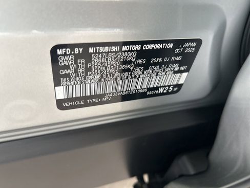 Used 2026 Mitsubishi Outlander SE image 41