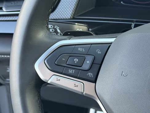 Certified 2025 Volkswagen Atlas Cross Sport SEL Premium R-Line image 21