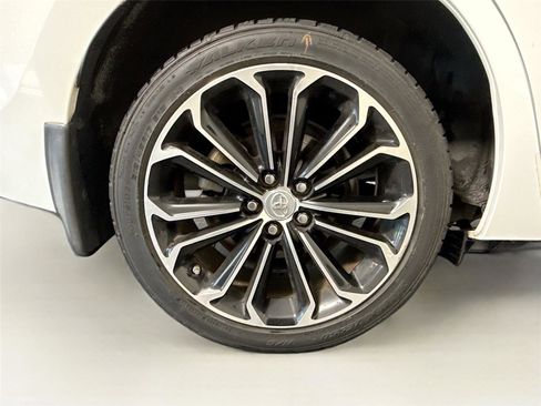 Used 2015 Toyota Corolla S image 33